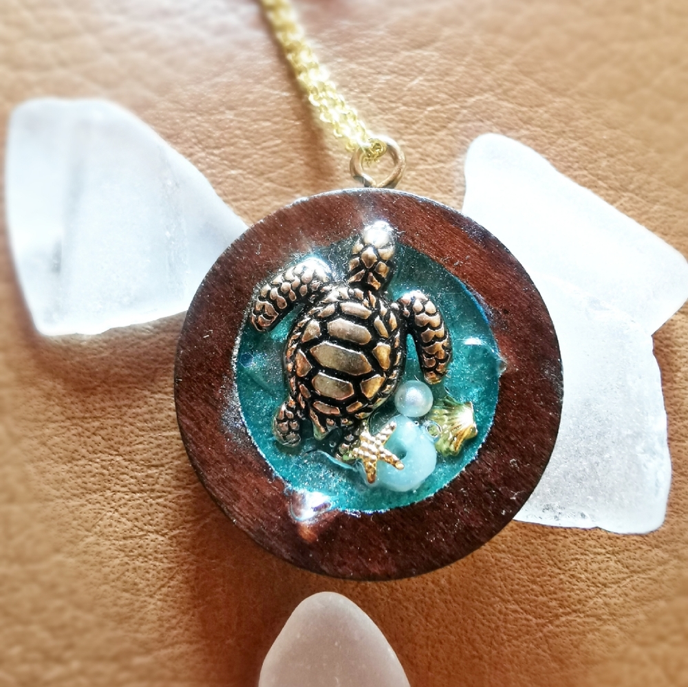 Sea Turtle "Shell Up" - Picture 2 of 4